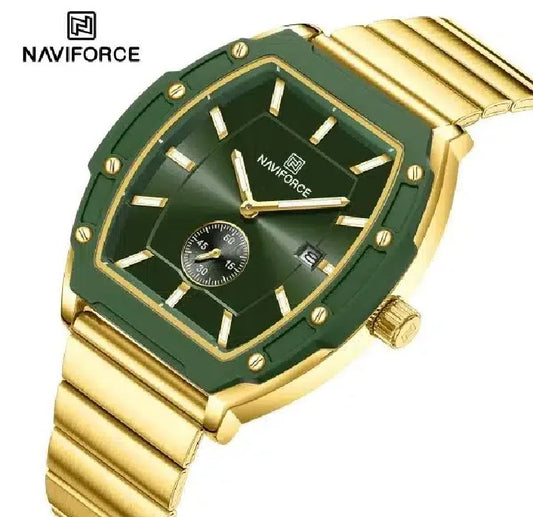 Stylish men watch supreme quality
