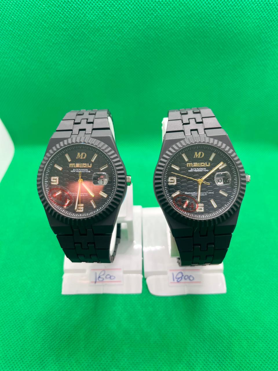 Basic design men's watch